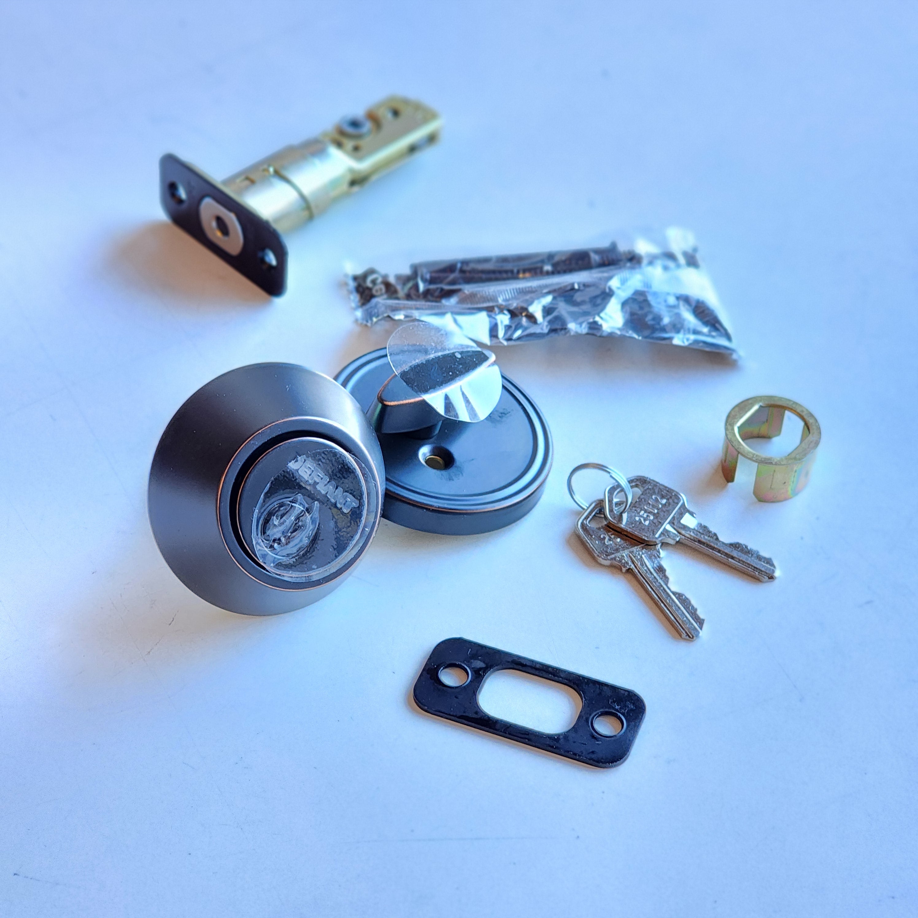 Aged Bronze Single Cylinder Deadbolt (32DDX71) Aged Bronze Single Cylinder Deadbolt (32DDX71)